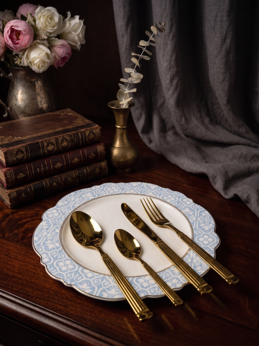 Luxury Gold Ribbed Cutlery Set