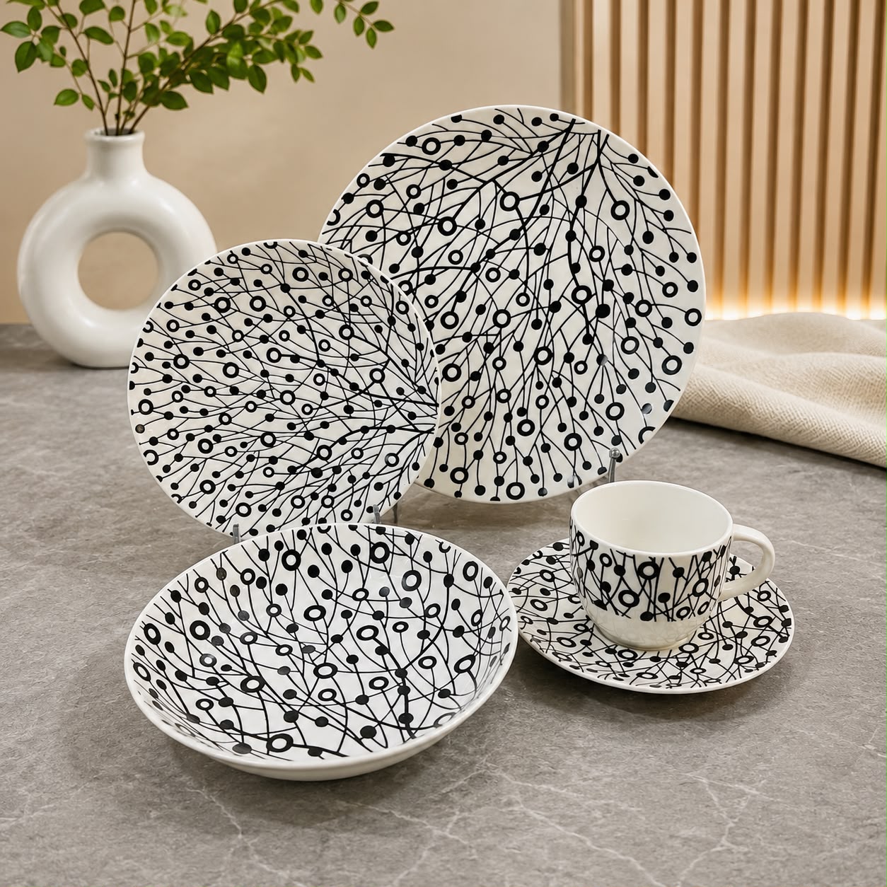 Noir Orbit Plate Set 18PC (White House)