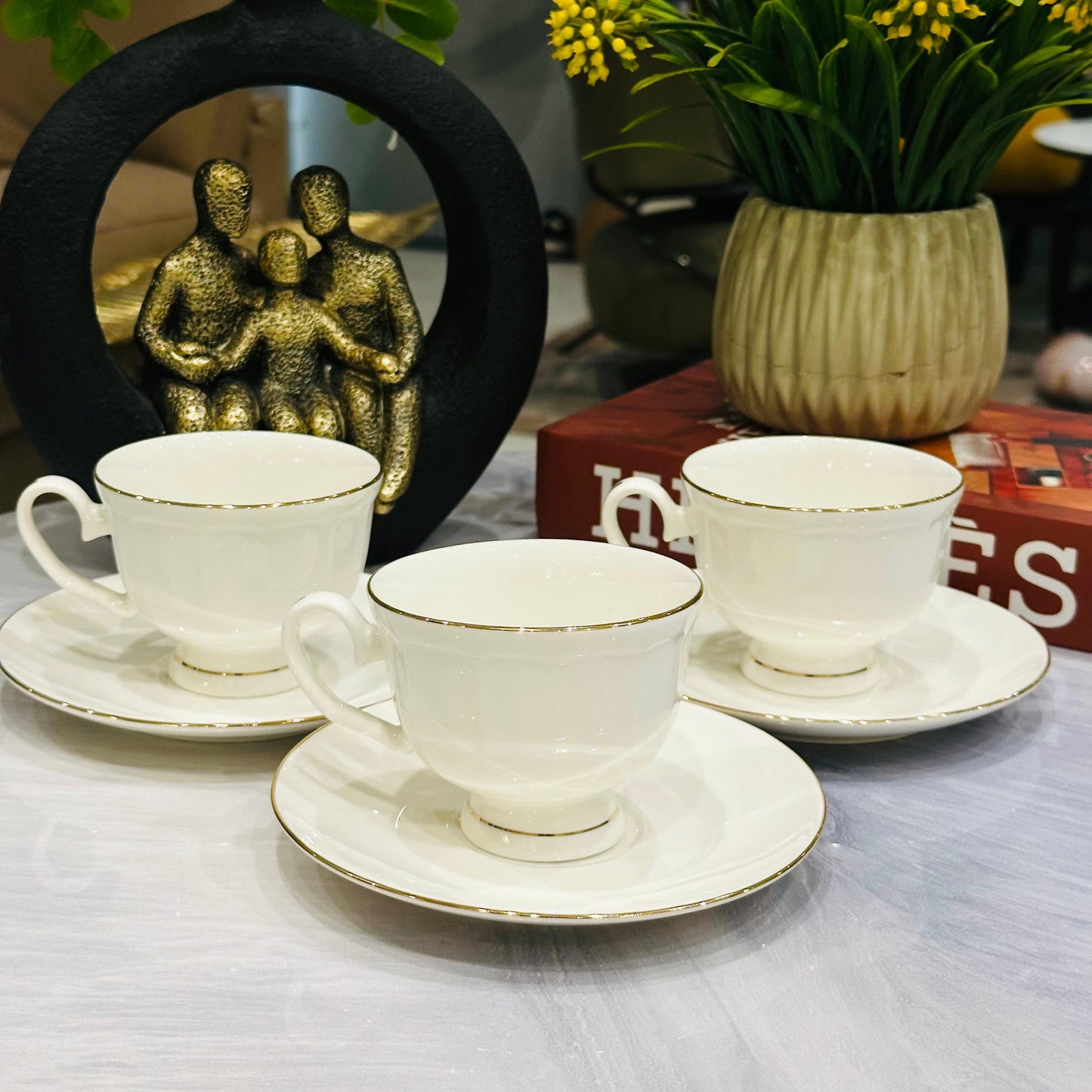 Ivory Gold Rim Tea Cup & Saucer Set (Set of 6)